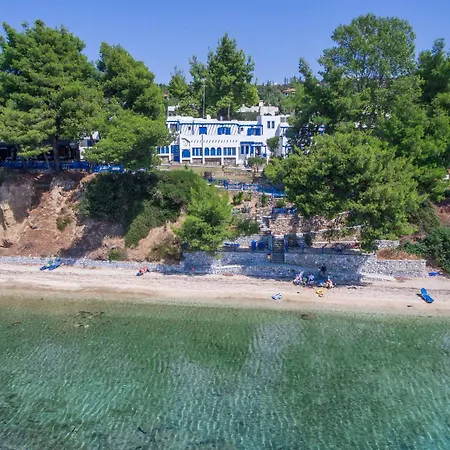 Virginia Hotel Sithonia